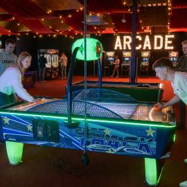 airhockey in de arcade